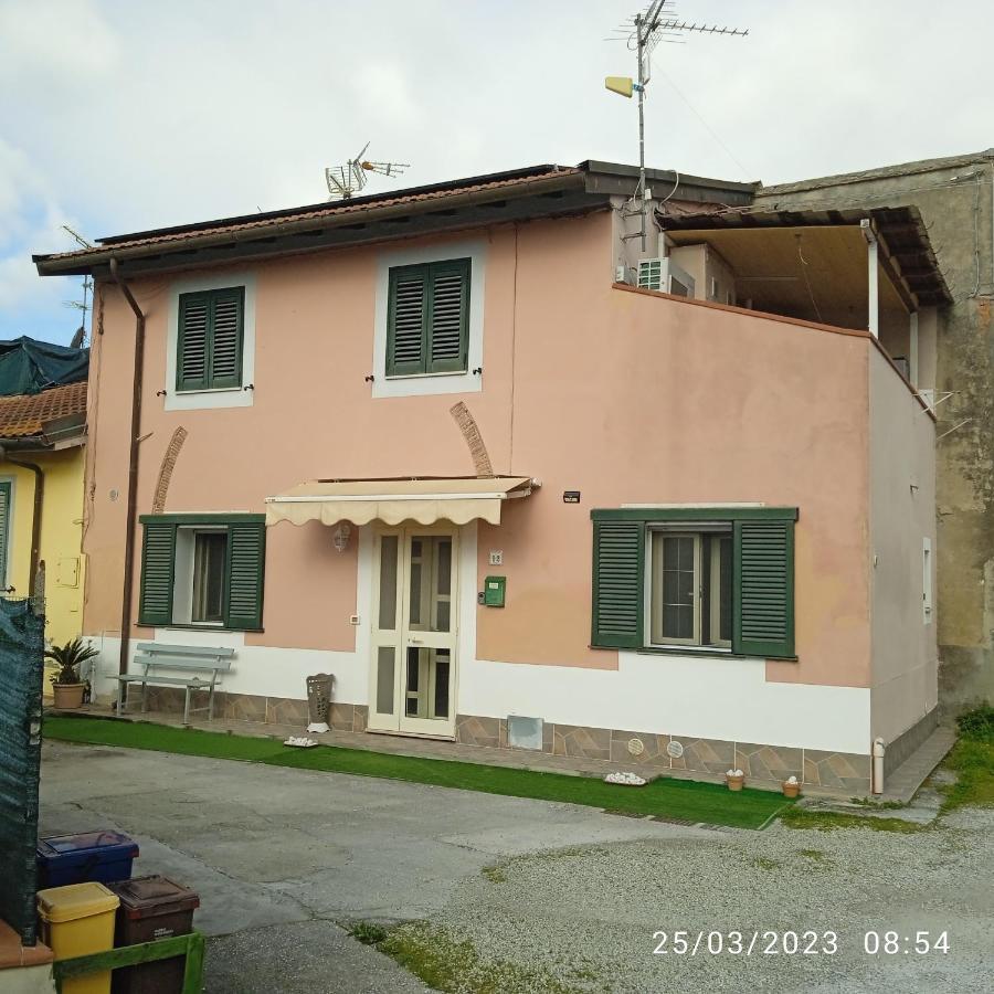 Casa Rosy Arena Metato Exterior photo